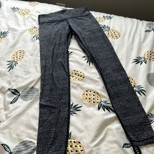 2/$30 Ivivva girls leggings
